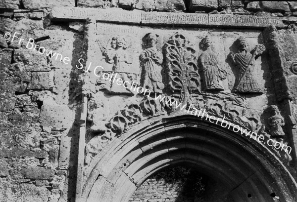 CLONTUSKERT PRIORY AUGUSTINIAN OVERDOOR / CARVING